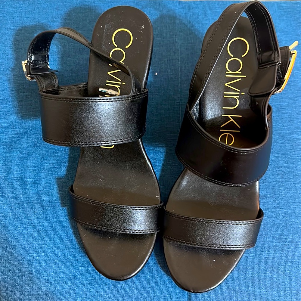 Women’s shoes